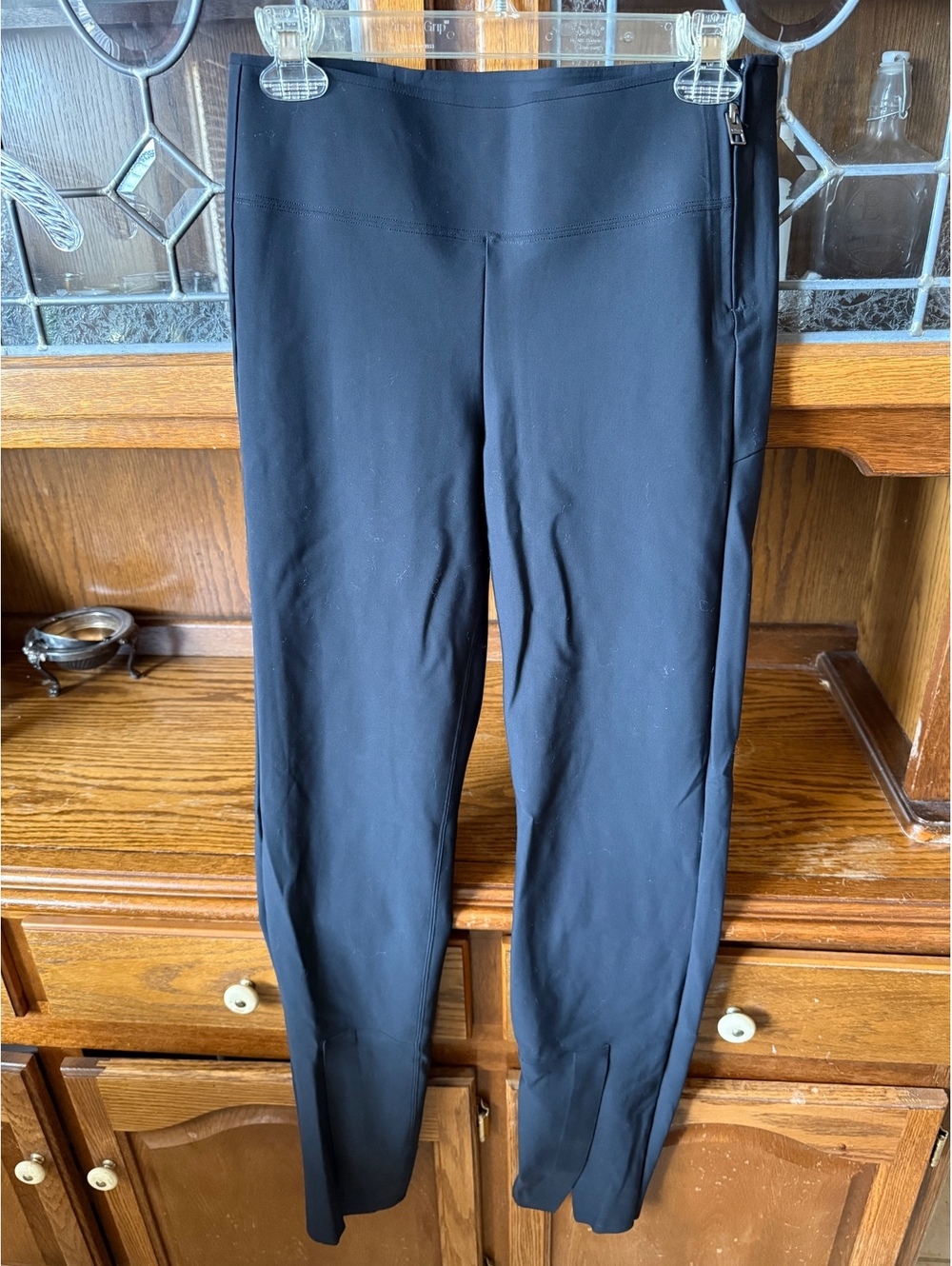 Athleta Stellar Slim Ankle Pants Black Side Zip Front Slit Hem Trousers sz 4
